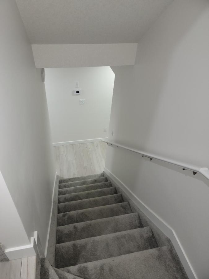 New Built House, Stay In Style Guest Suite, 2Bedroom, 2Bed, 2Bath Edmonton Eksteriør bilde